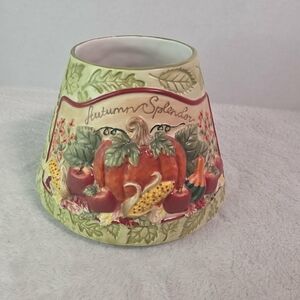 Yankee Candle Shade Autumn
Splendor Teresa Kogut Embossed Pumpkin 2005